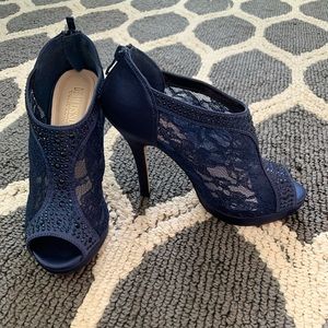 De Blossom Blue Heels
